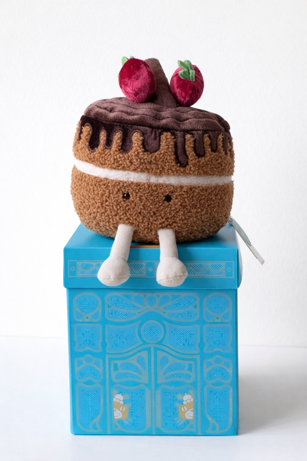 Jellycat x Harrods Exclusive Glacy Chocolate Cake